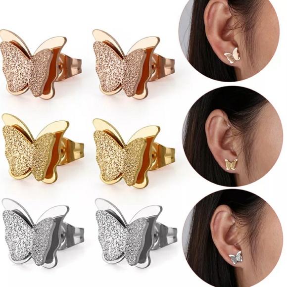 Gold-plated butterfly earrings. - Picture 2 of 8